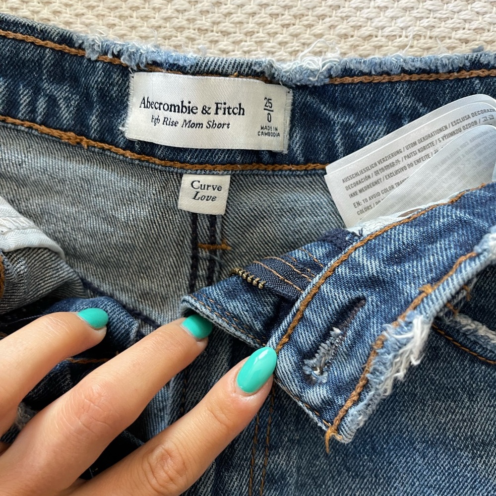 curve love abercrombie mom jean shorts - Picture 2 of 2